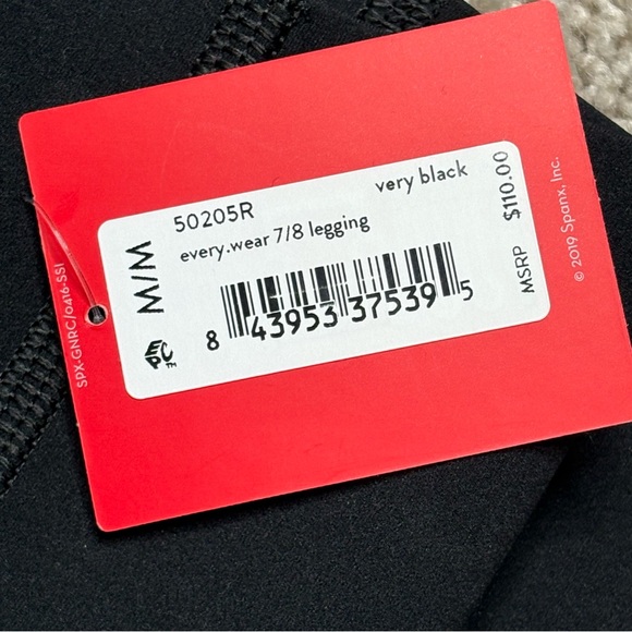 SPANX Every-Wear 7/8 Legging - Picture 5 of 5